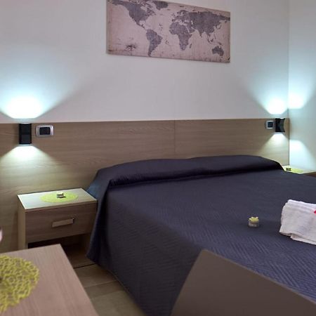 Bouganville House - Casa Vacanze Triparni Zewnętrze zdjęcie