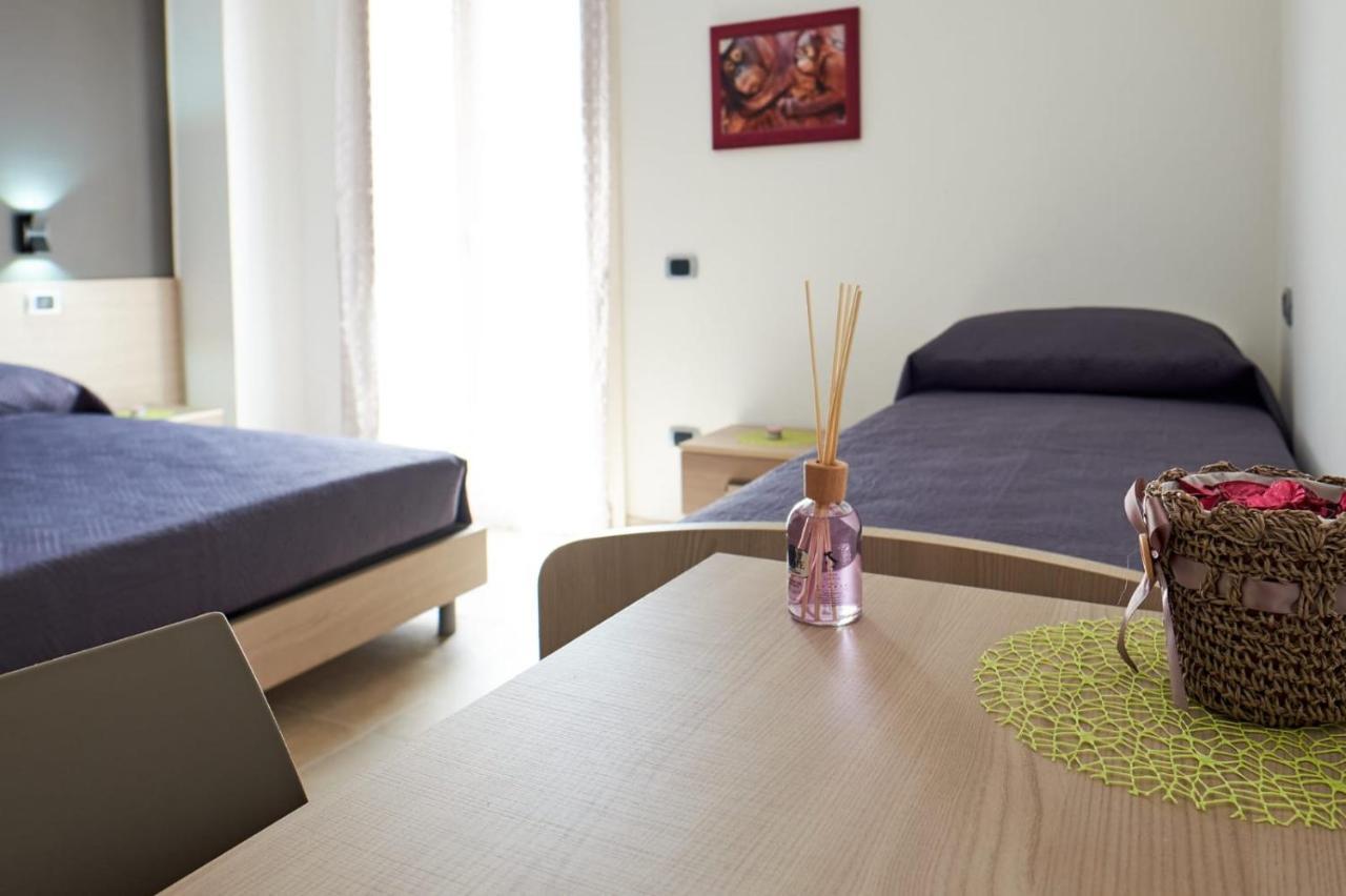 Bouganville House - Casa Vacanze Triparni Zewnętrze zdjęcie
