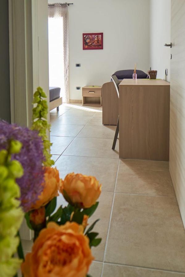 Bouganville House - Casa Vacanze Triparni Zewnętrze zdjęcie