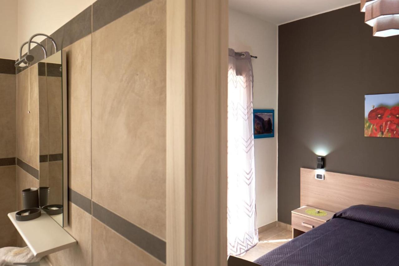 Bouganville House - Casa Vacanze Triparni Zewnętrze zdjęcie